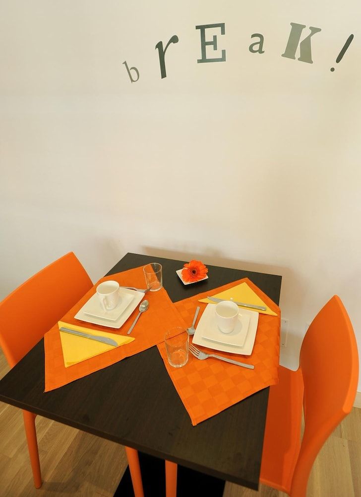 undefined Honey Rooms 8