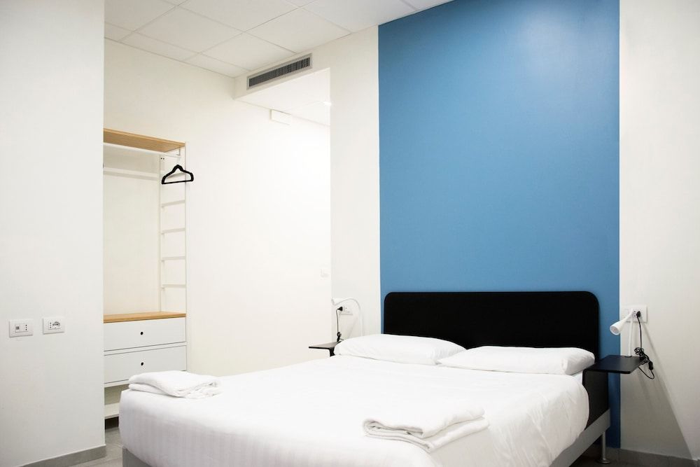 undefined Ostelzzz - Hostel 4