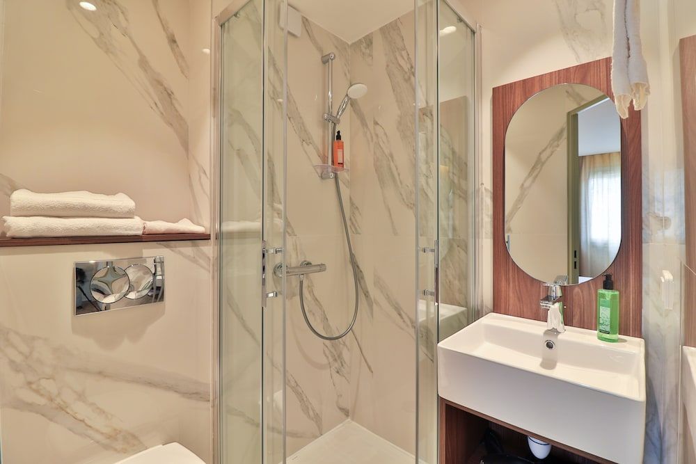 Hotel du Pin Nice Port Standard Double Room 6