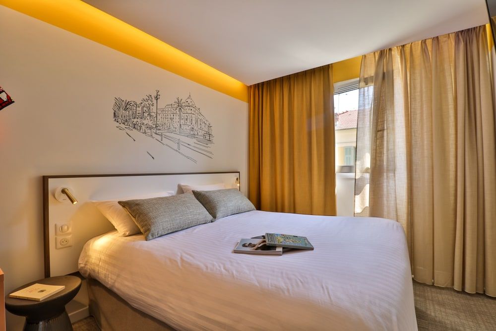 Hotel du Pin Nice Port Standard Double Room 5