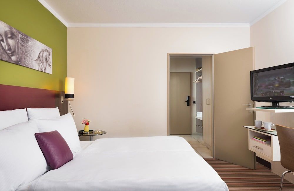 Leonardo Hotel & Residenz München Comfort Room 4