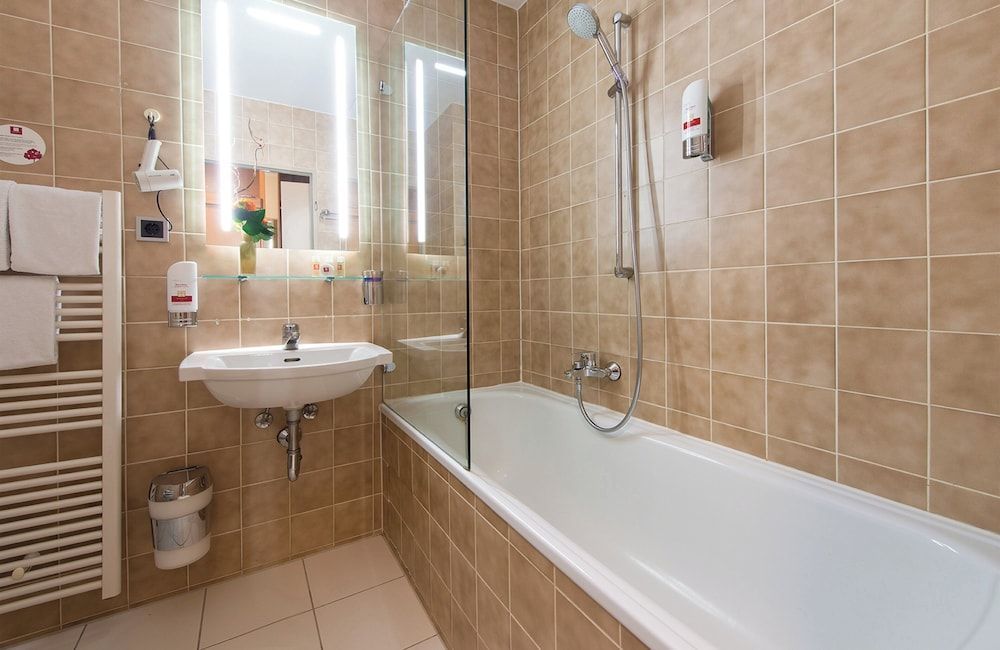 Leonardo Hotel & Residenz München Comfort Room 7