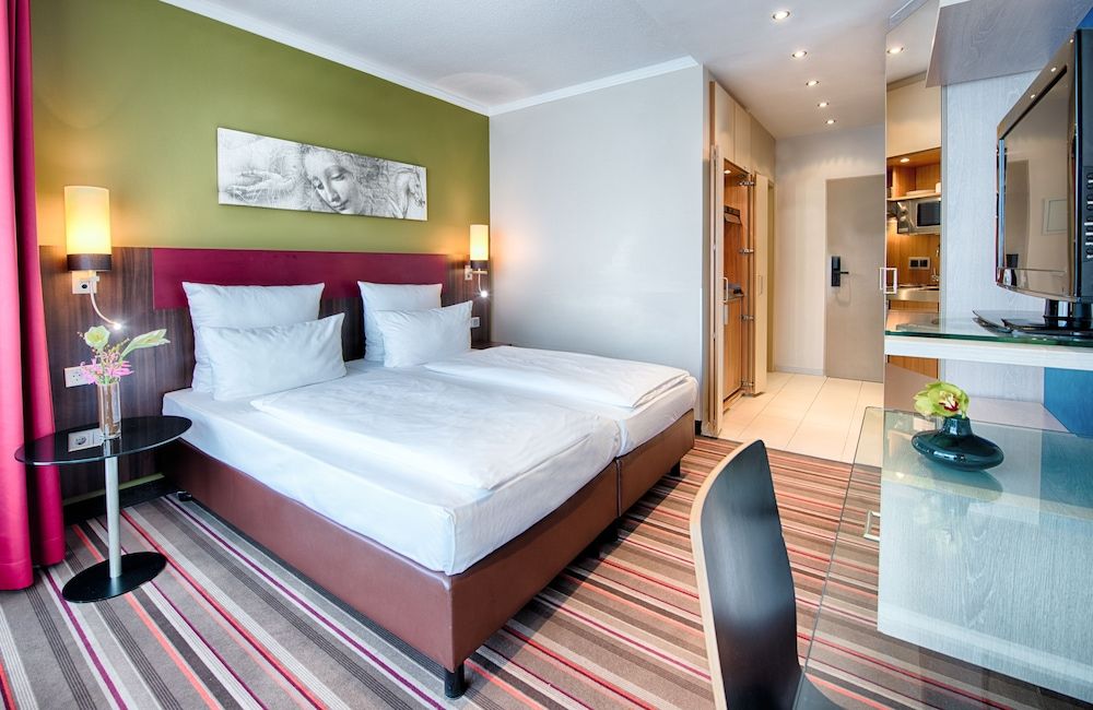 undefined Leonardo Hotel & Residenz München 2