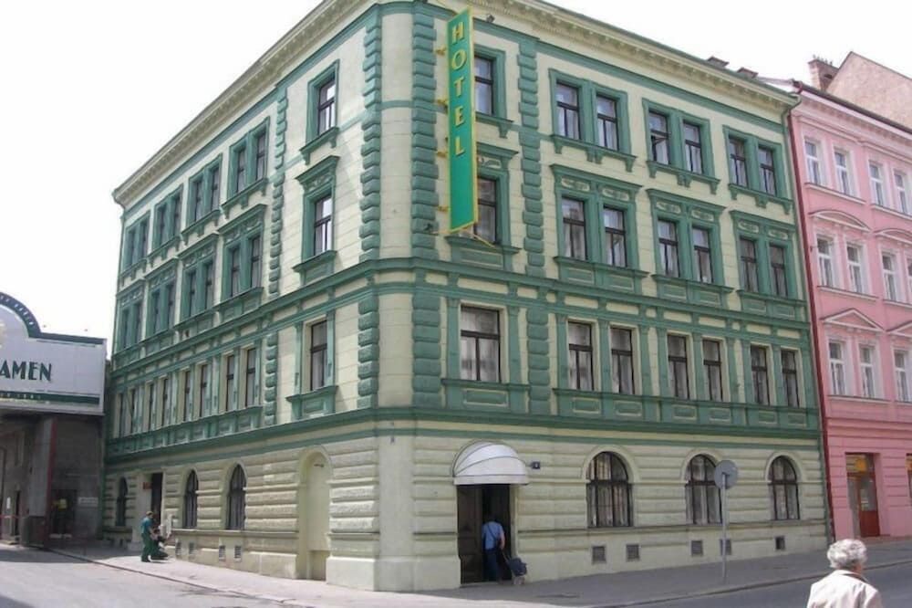 undefined La Boutique Hotel 2