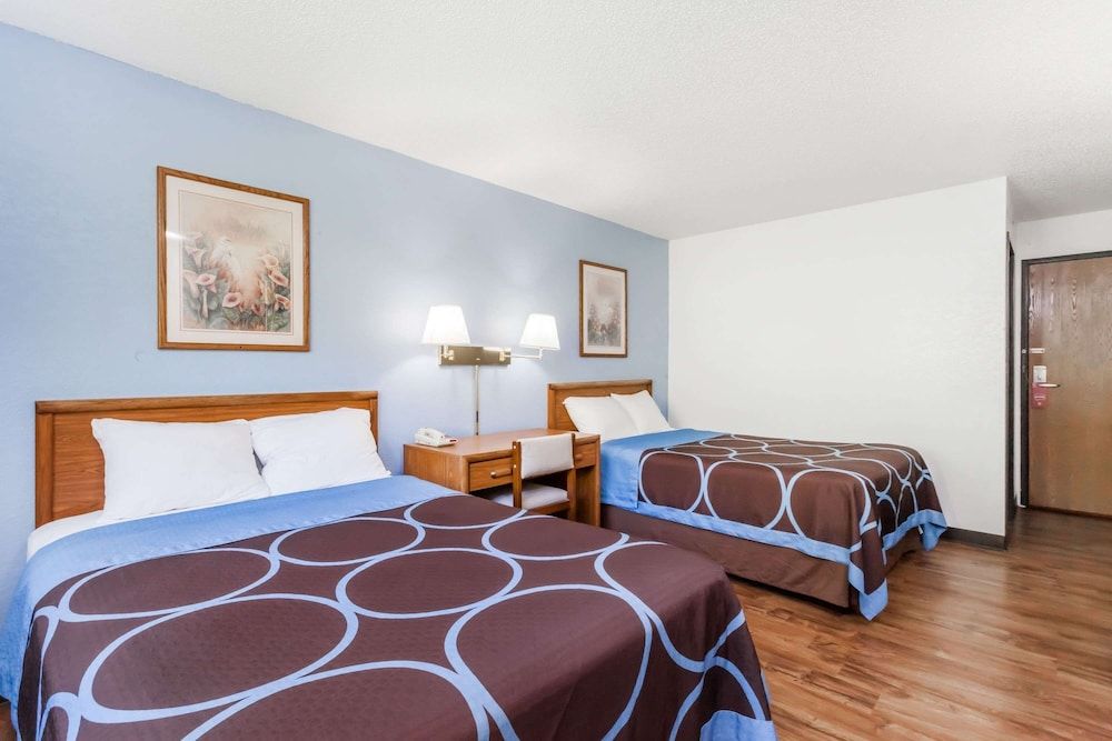 Double Room, 2 Double Beds