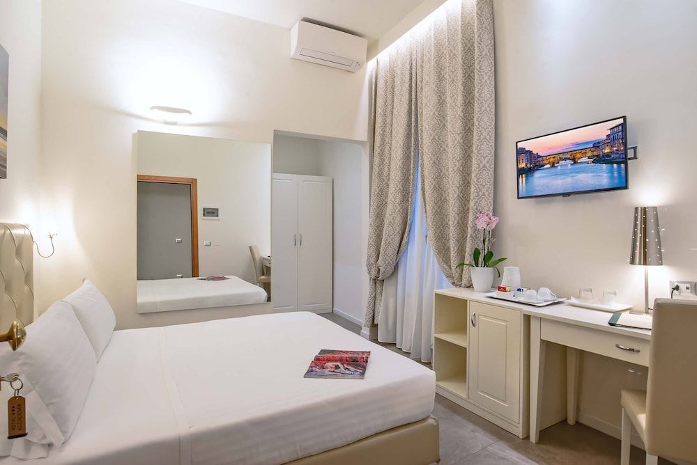 Hotel Accademia Double Room 5
