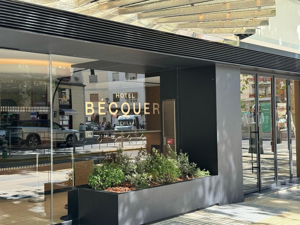undefined Becquer Hotel, Historic City Center 3