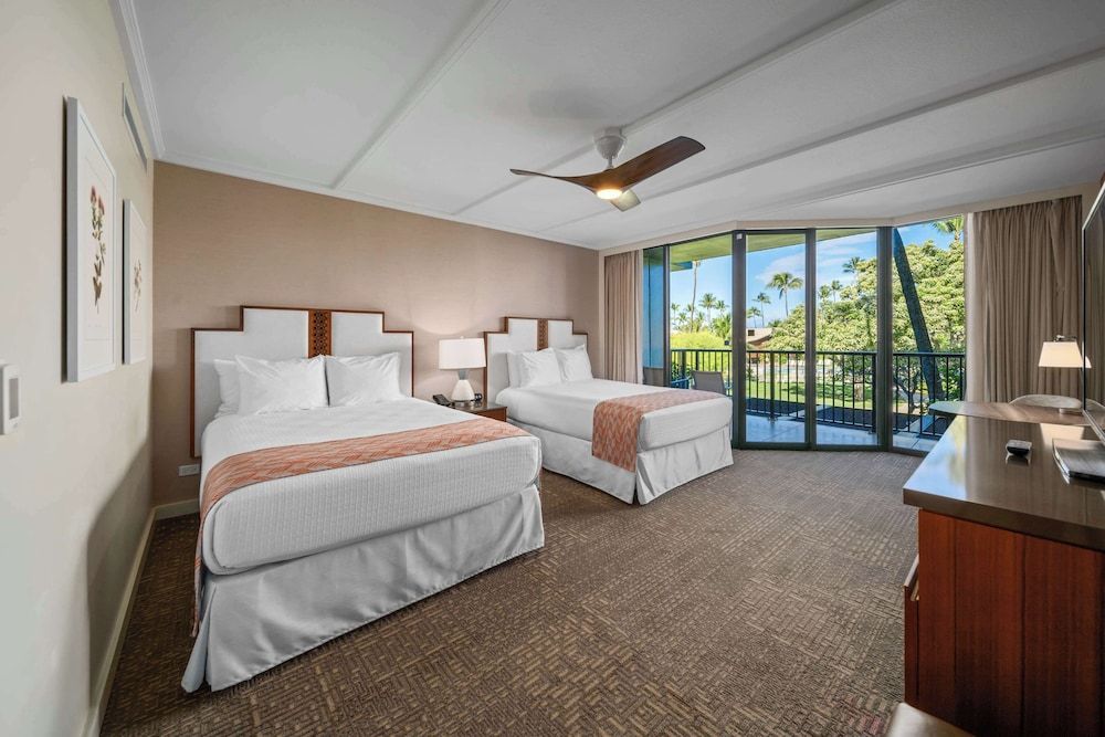 OUTRIGGER Kaanapali Beach Resort Premium Room, 2 Queen Beds, Courtyard View 2