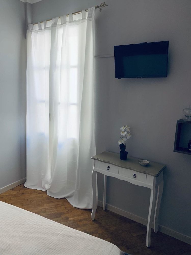 Domus Regia Basic Double Room, 1 Large Twin Bed 4