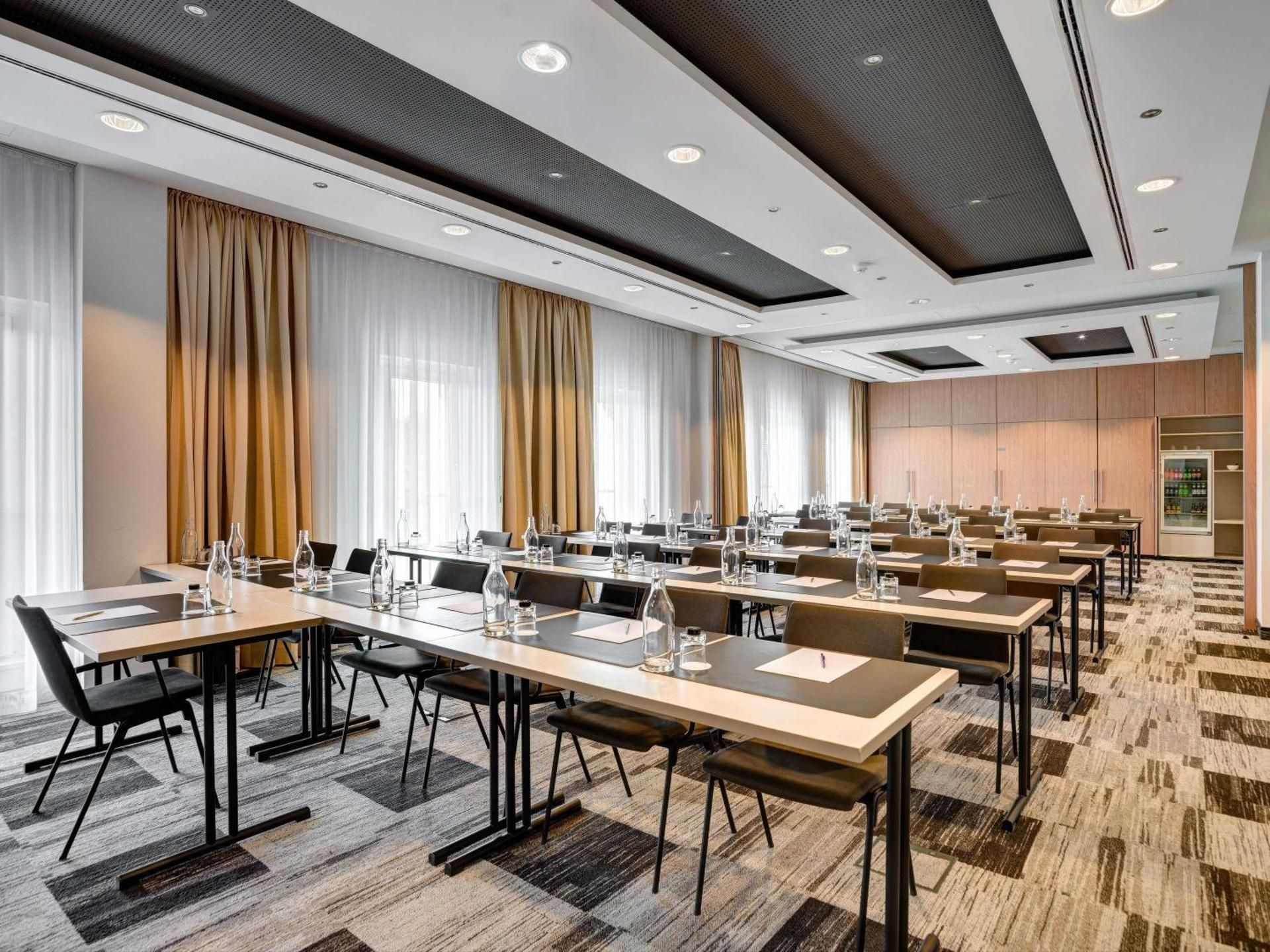 meeting room / ballrooms
