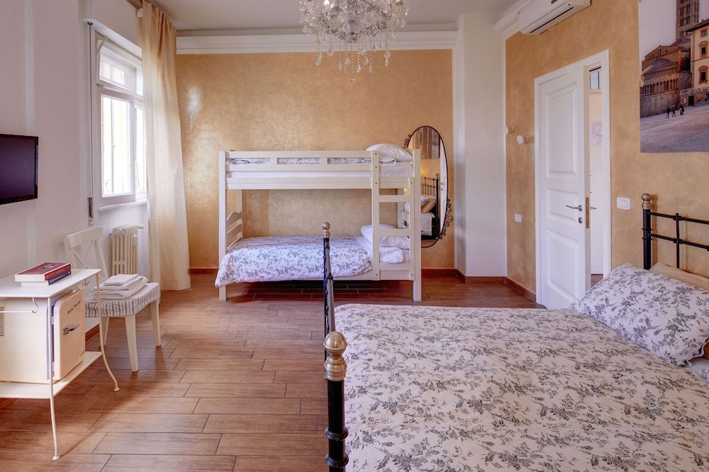 Cento Passi Dal Duomo Standard Quadruple Room, 1 Bedroom 3