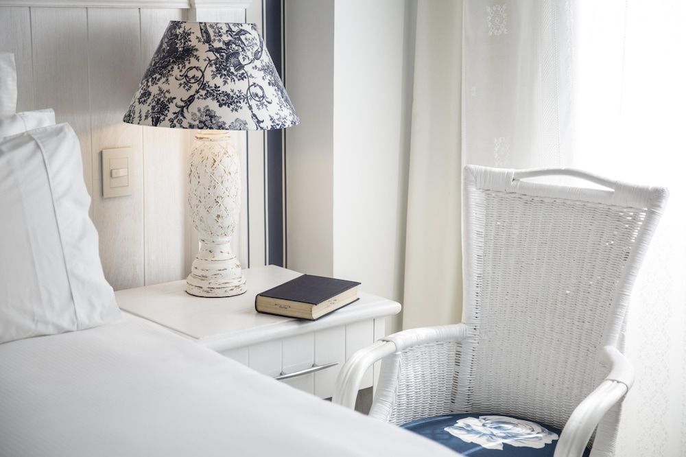 La Mision Hotel Boutique Senior Double Room, 1 King Bed 5