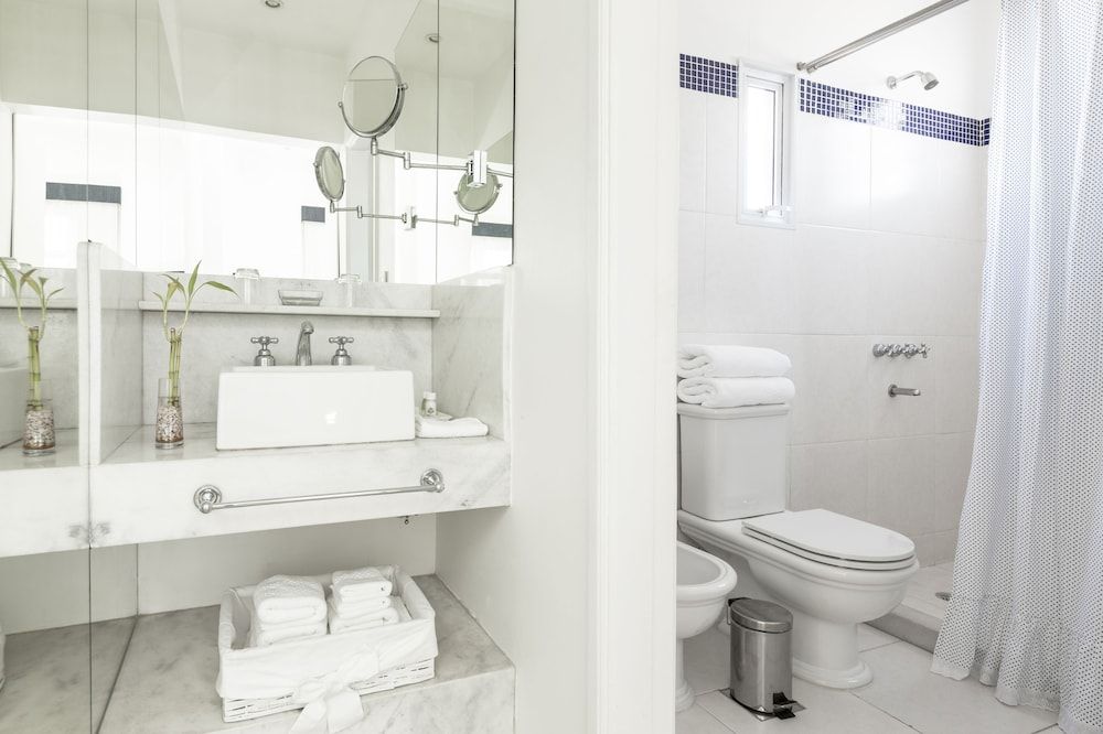La Mision Hotel Boutique Senior Double Room, 1 King Bed 4
