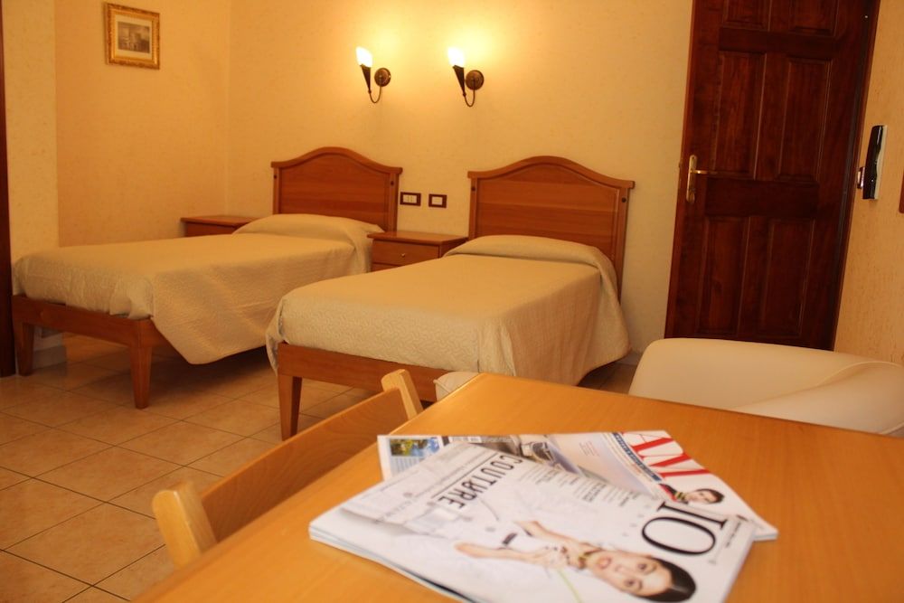 Ristorante Hotel Avvenire Quadruple Room 3