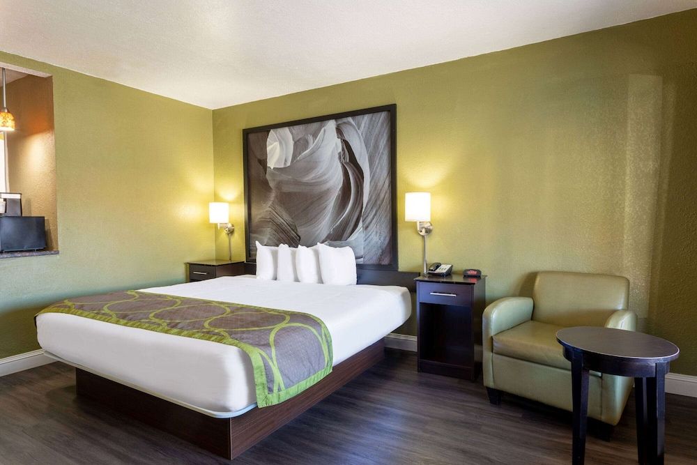 Room, 1 King Bed, Non Smoking