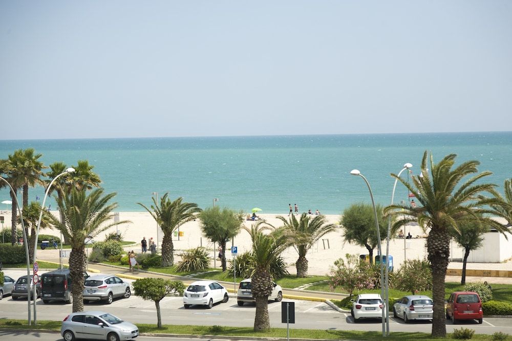 Ghibli Hotel Deluxe Triple Room, Non Smoking, Sea View 3