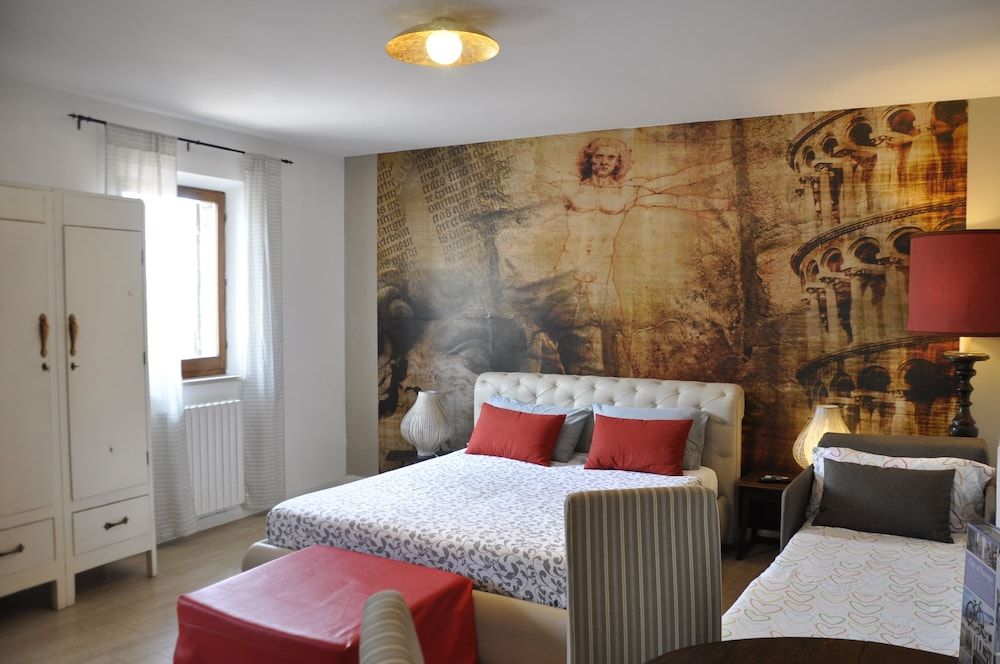 B&B Albornoz Deluxe Quadruple Room, City View 5