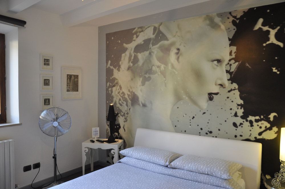 B&B Albornoz Triple Room, City View 5