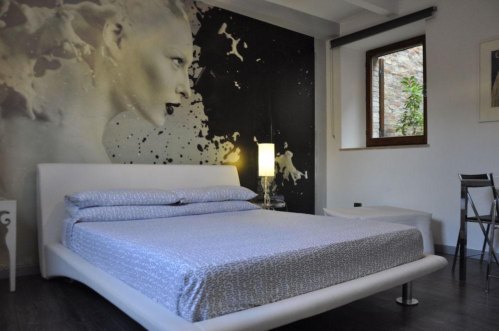 B&B Albornoz Triple Room, City View 2