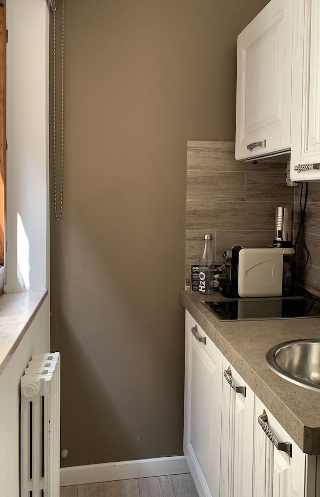 B&B Albornoz Deluxe Quadruple Room, City View 14