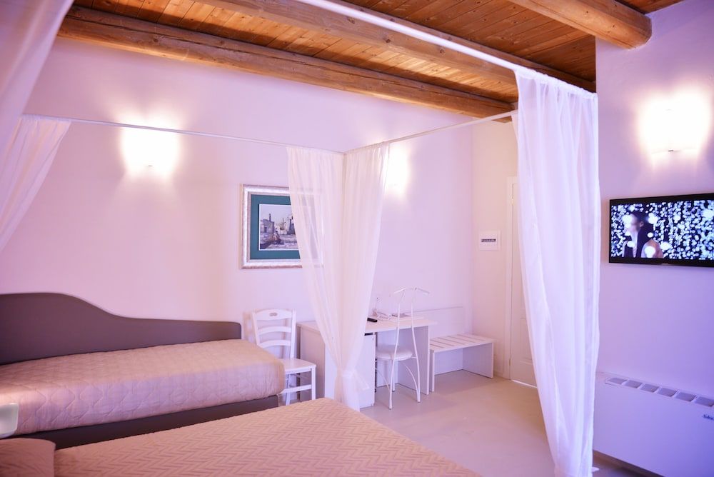 undefined Il Belvedere 8