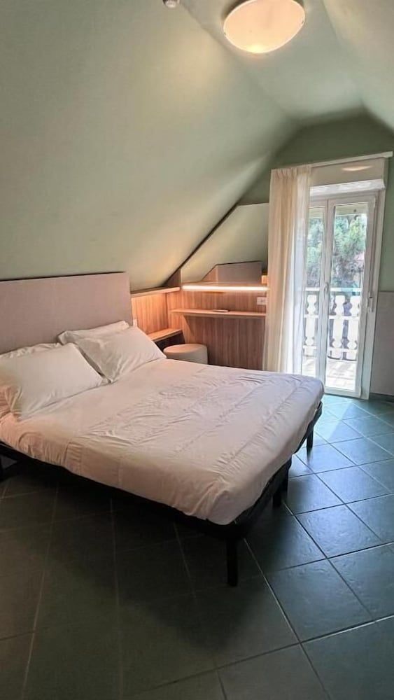 Attic Triple Room