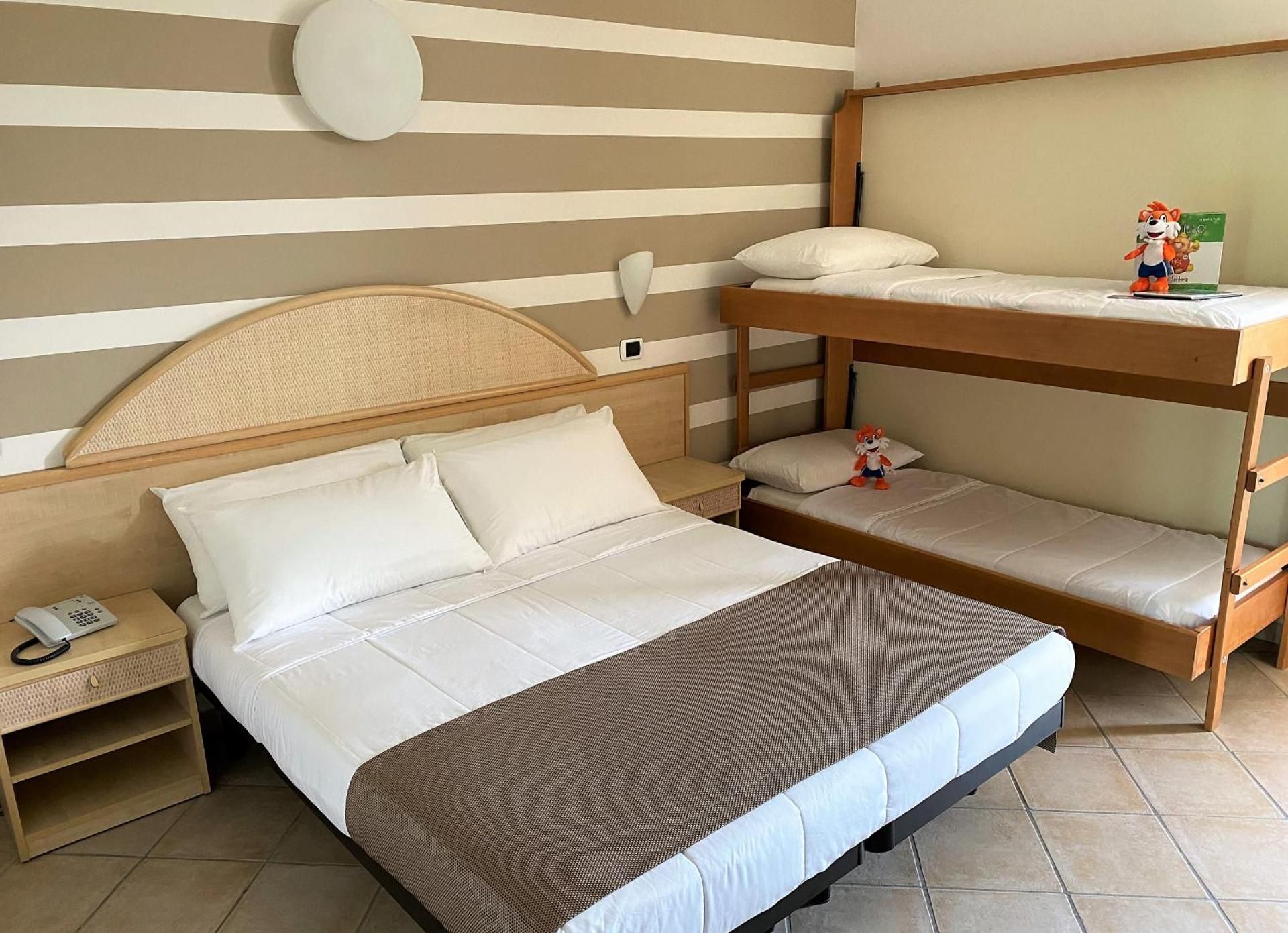 Standard Quadruple Room