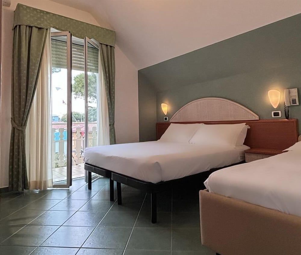 Comfort Triple Room