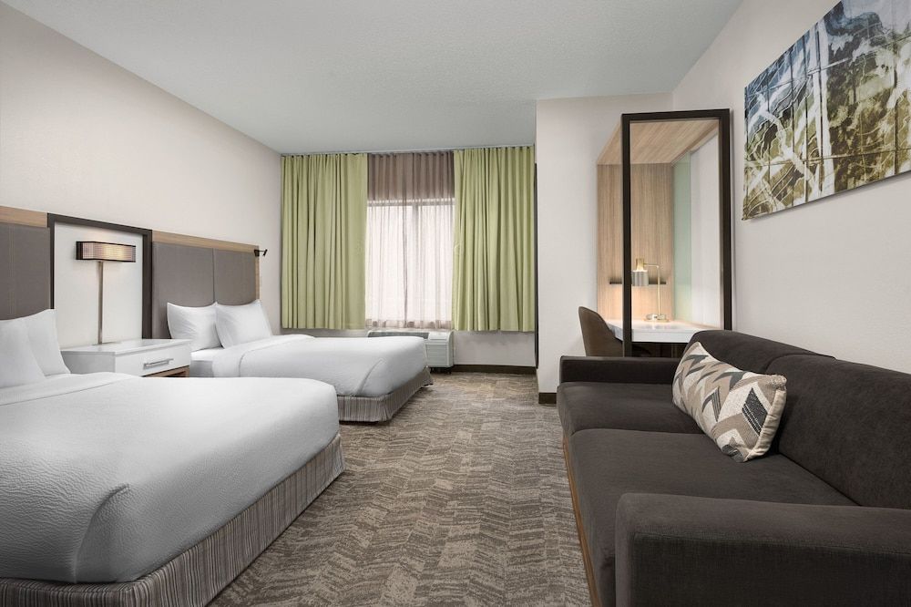 Studio Suite, 2 Queen Beds (Mobility/Hearing Accessible, Tub)