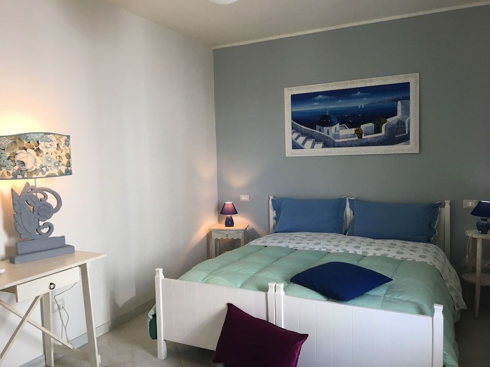 Le Terrazze Deluxe Apartment, 2 Bedrooms, Kitchen, Courtyard View 4