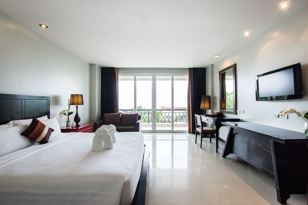 Dor-Shada Resort By The Sea Deluxe Room 4