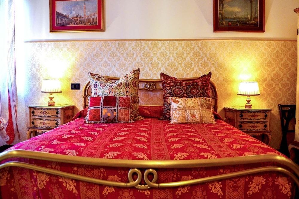 Double Room Shared Toilet