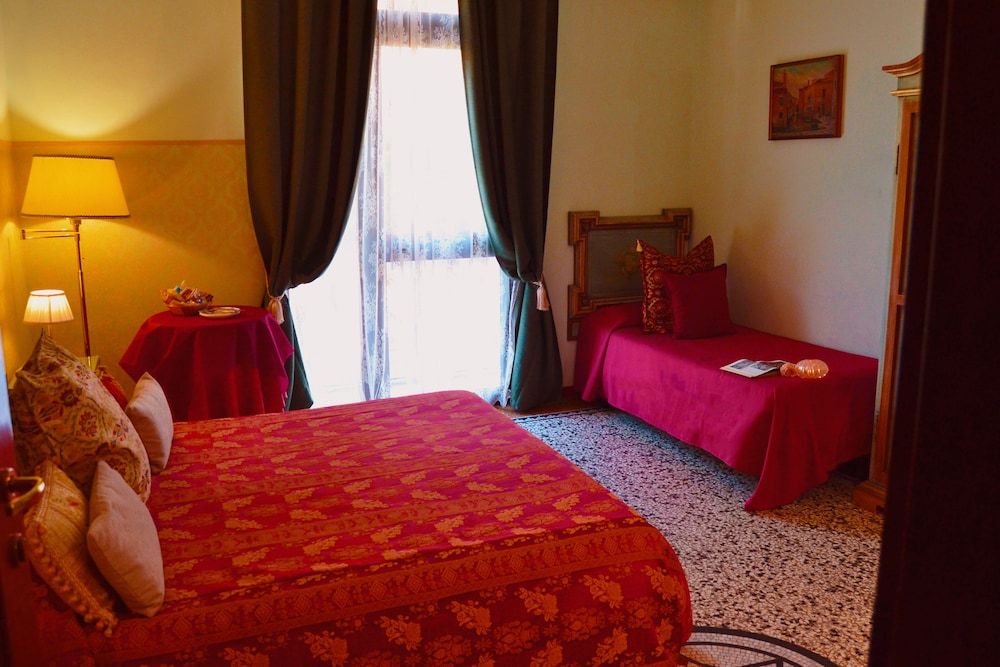 Economy Triple Room, Shared Bathroom