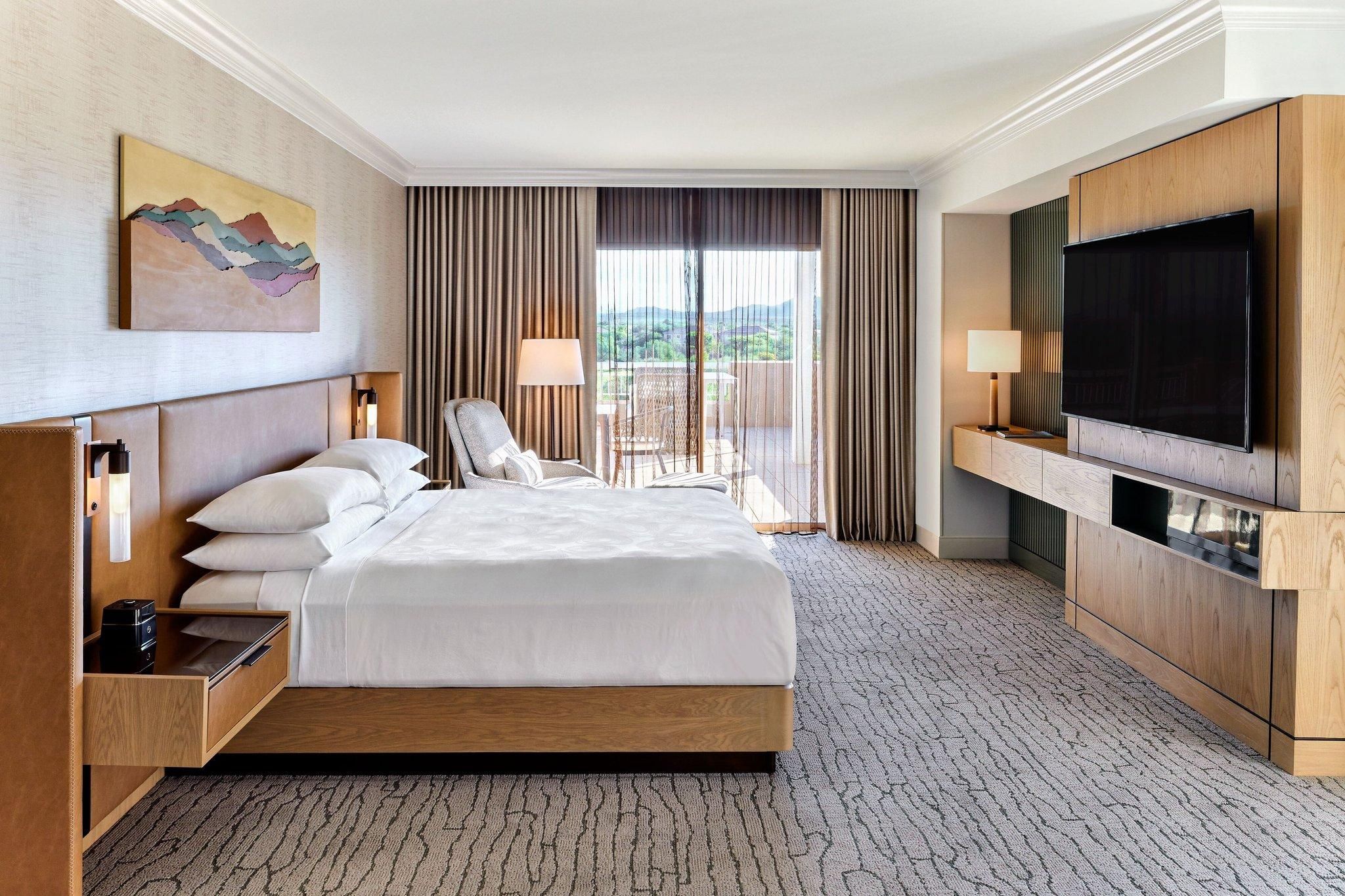 Sundeck Suite, 1 Bedroom Suite, 1 King, Sofa Bed, Pool View, Corner Room, Roof Top Terrace