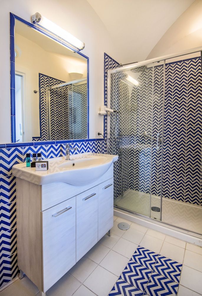 Villa Patrizi Junior Studio Suite, Sea View 5