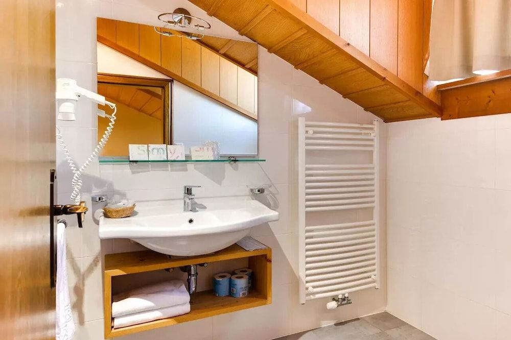 Smy Koflerhof Dolomiti Classic Triple Room 6