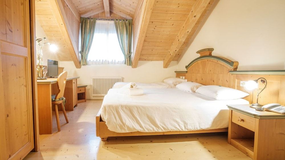 TRIPLE ROOM WITHOUT BALCONY
