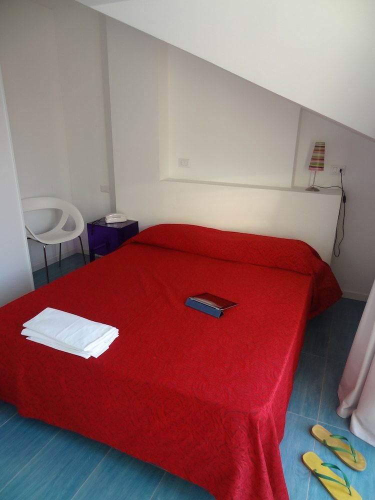 Studio, 1 Double Bed with Sofa bed, Sea View (3 pax)