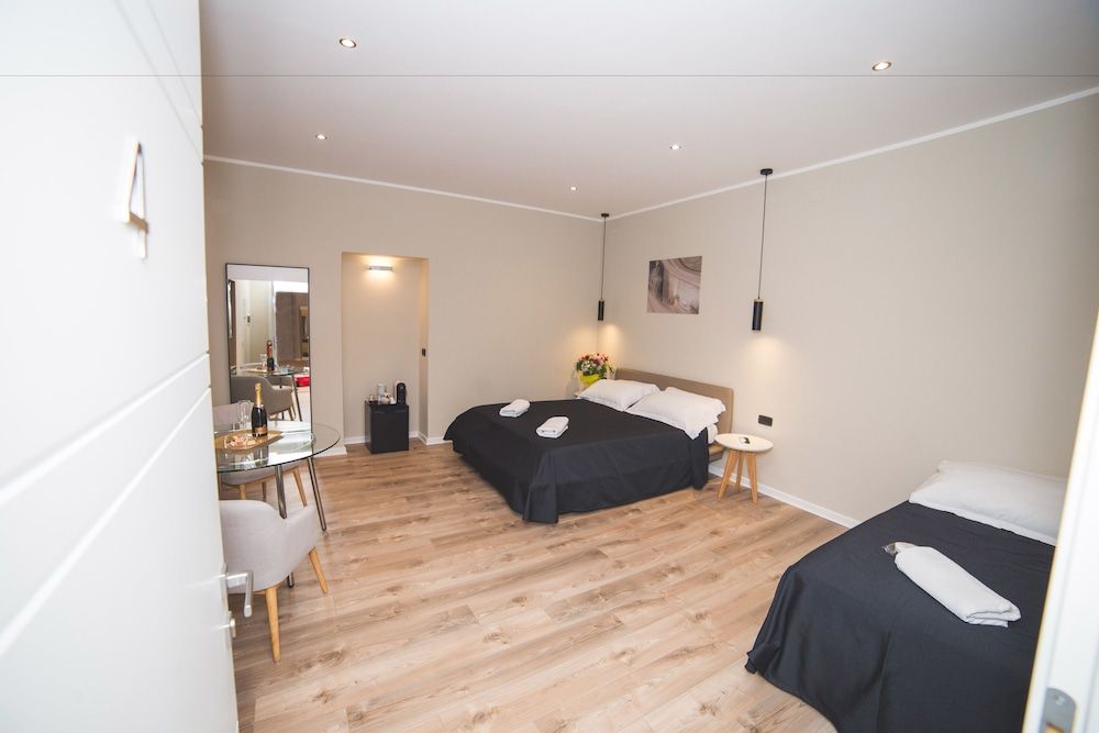 Trevi Portrait Standard Room, 1 Queen Bed 16