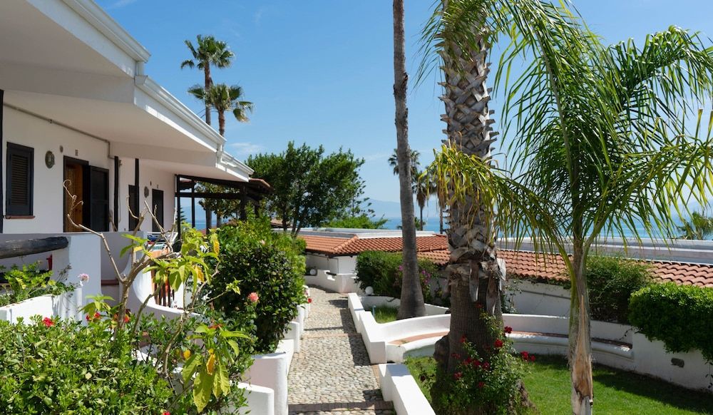 Albatros Residence