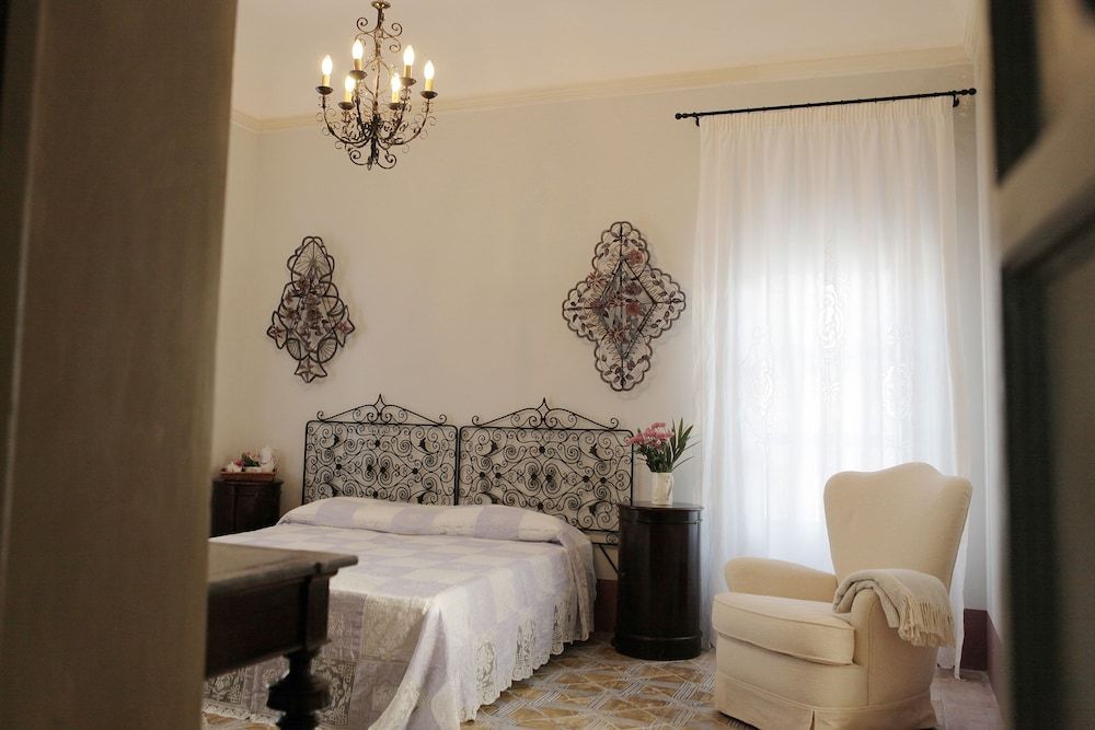 Classic Double or Twin Room, Terrace, Garden View