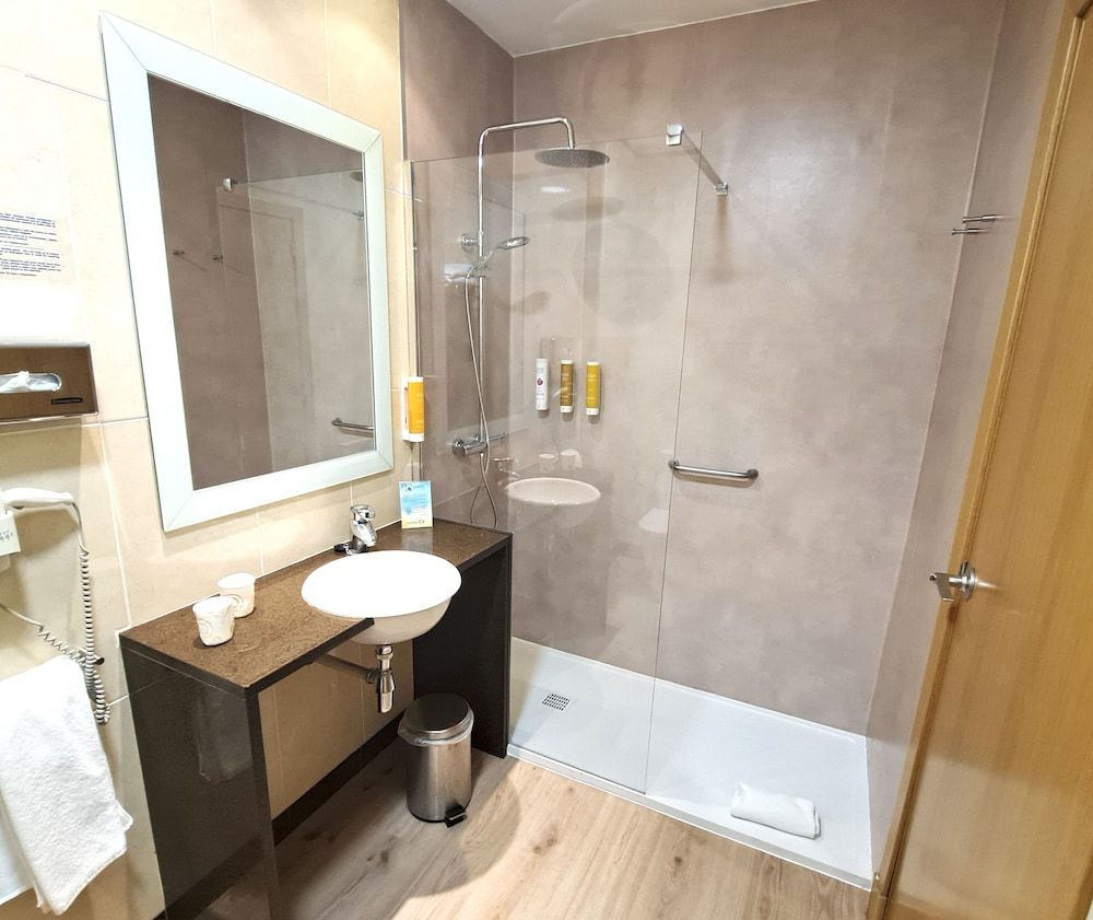 Hotel Salamanca Montalvo Standard Twin Room 6