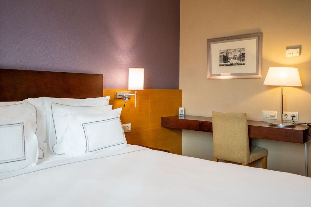 Hotel Salamanca Montalvo Habitacion doble con cama supletoria 6