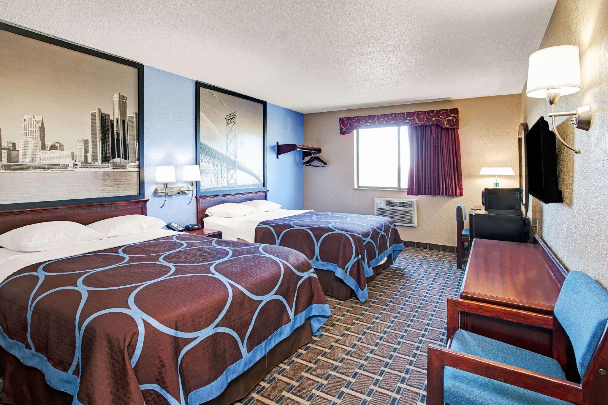 2 Double Beds Non-Smoking