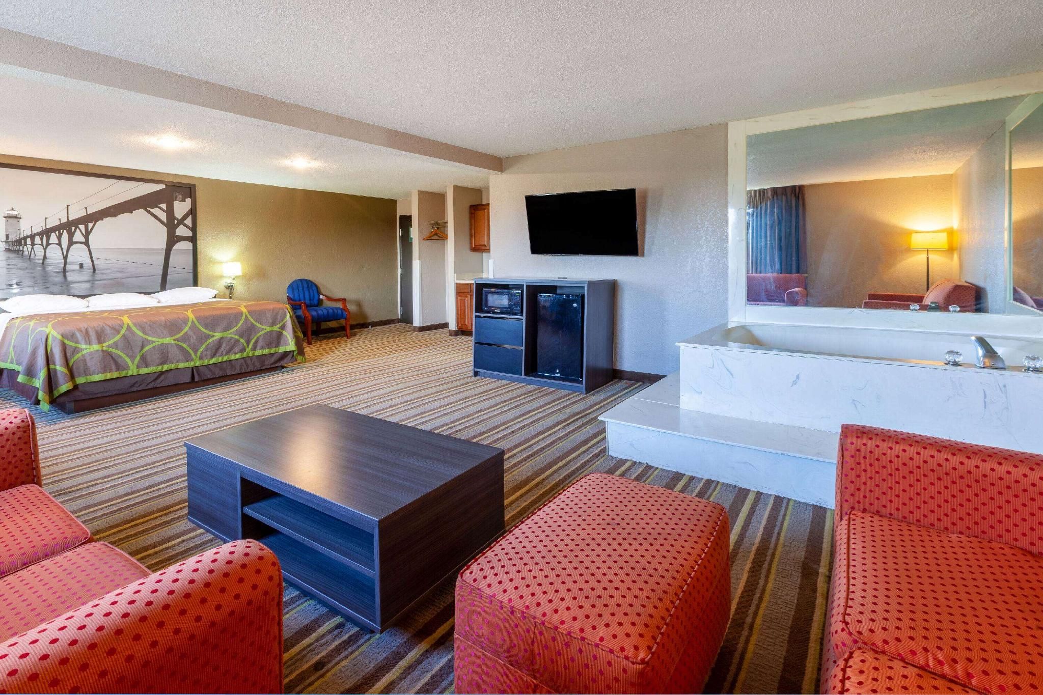 1 King Bed Suite Non-Smoking