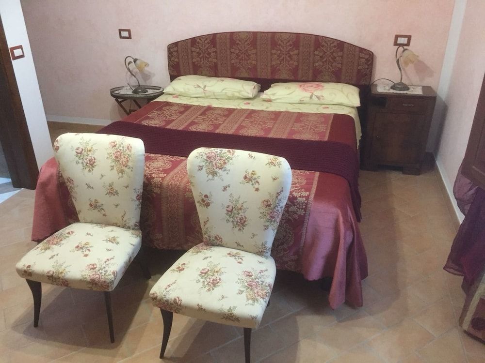 Classic Double Room, Garden View