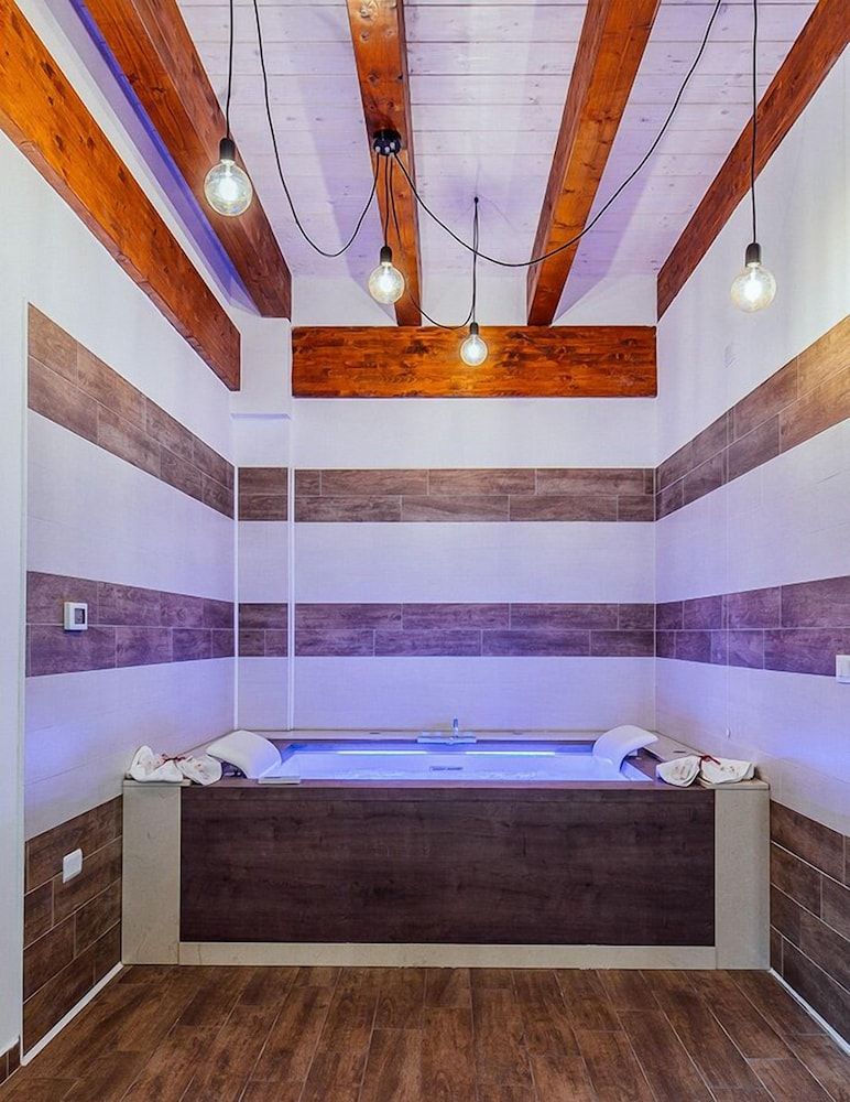 Il Semaforo Sila Deluxe Double or Twin Room, Jetted Tub 9