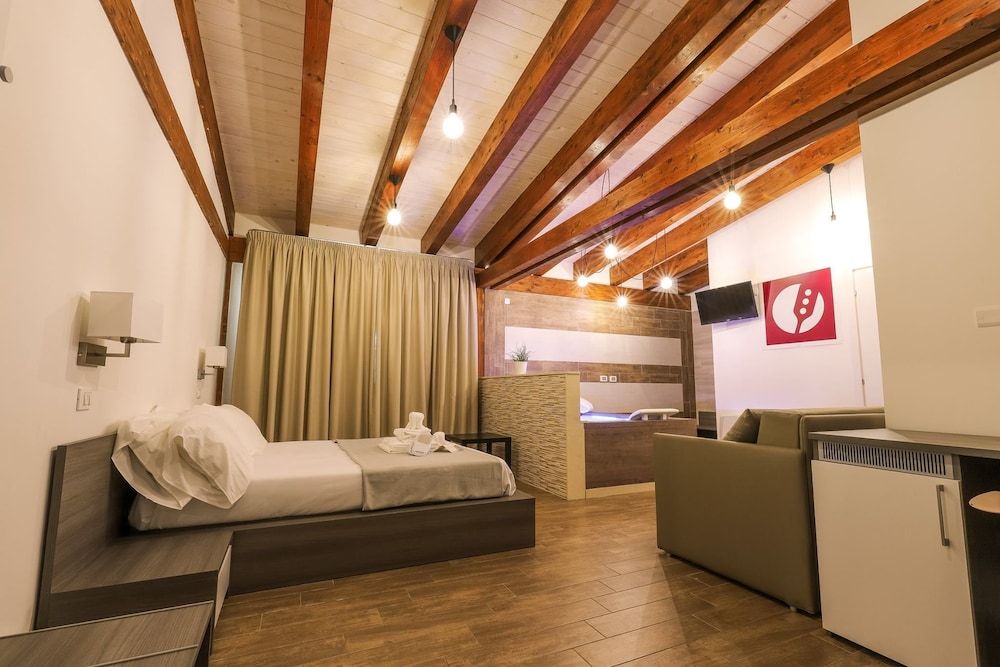 Il Semaforo Sila Deluxe Double or Twin Room, Jetted Tub 5