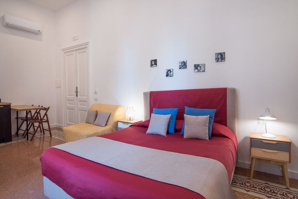 undefined Napoliamo Guest House 10