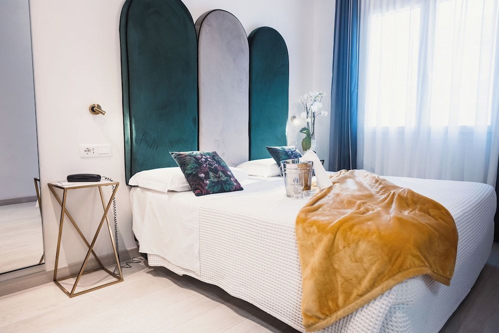 Art Hotel Milano Classic Double Room Single Use 3